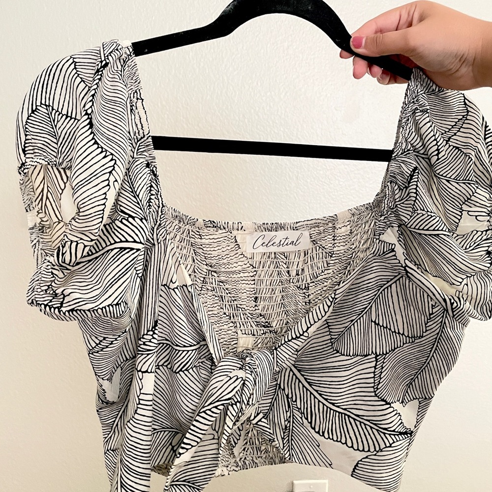 Tie Front Crop Top